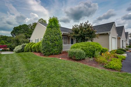 1235 Jefferson Oaks Ct, Forest, Вирджиния 24551, Соединенные Штаты
