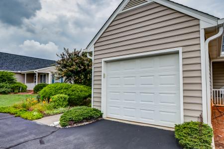 1235 Jefferson Oaks Ct, Forest, Вирджиния 24551, Соединенные Штаты
