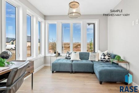 5917 E Rush St, Sioux Falls, South Dakota 57110