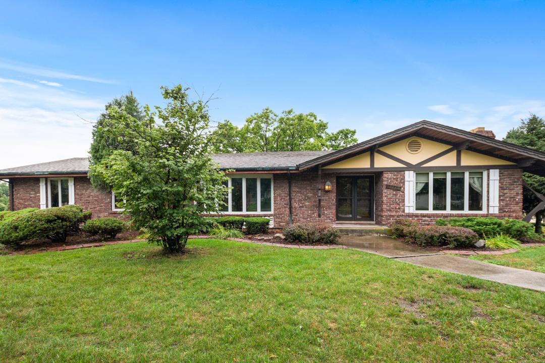 15242 Hollywood Drive, Orland Park, אילינוי 60462, ארצות הברית של אמריקה