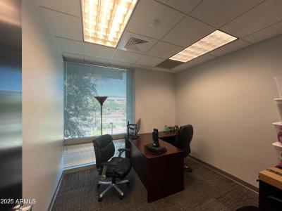 5701 W TALAVI Boulevard 201, Glendale, Arizona 85306, États-Unis