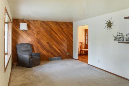 1811 Morningside Dr, Brookings, South Dakota 57006