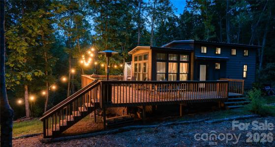 221 Summerfield Lane, Rutherfordton, צפון קרוליינה 28139, ארצות הברית של אמריקה
