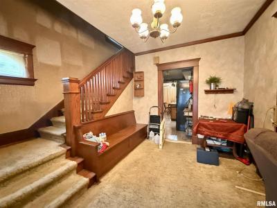 219 W Main Street, Knoxville, Illinois 61448, USA