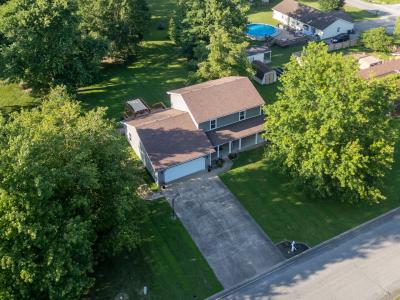 802 Cottonwood Lane, Carterville, 伊利诺斯州 62918, 美国