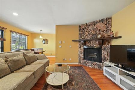 6250 Fulton Ave #104, Van Nuys, 加州 91401, 美國