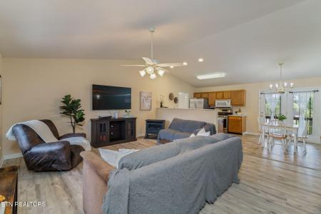 2403 Quantico Drive, Maryville, Tennessee 37804