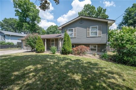 2211 Penny Lane, Austintown, אוהיו 44515, ארצות הברית של אמריקה