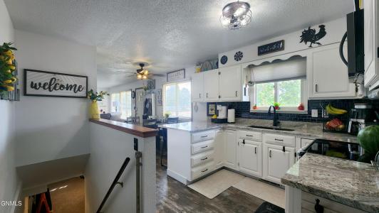 310 Pine Avenue, New Salem, North Dakota 58563