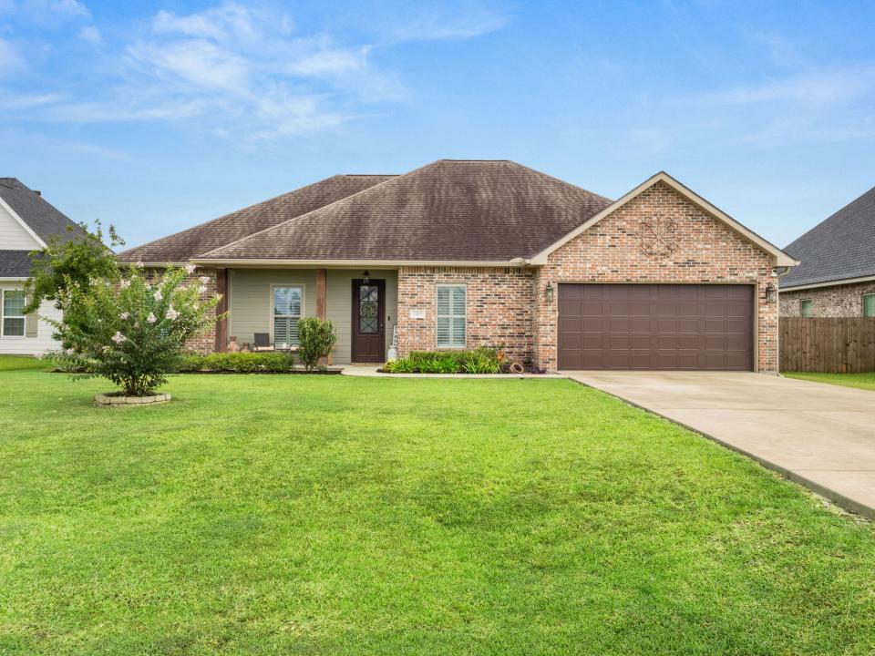 1465 Cameron Ct., Lake Charles, Louisiana 70611, USA
