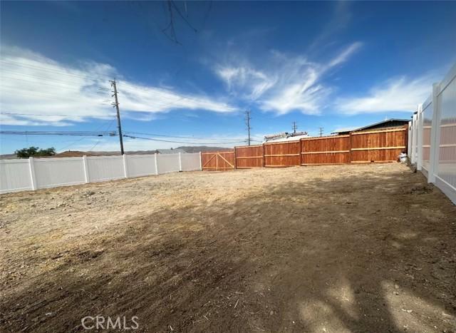 220 S 2nd Avenue, Barstow, California 92311