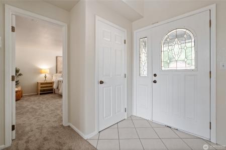 33417 36th Ave E, Eatonville, Washington 98328, USA