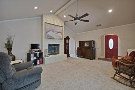 320 Fairhavens Drive, Grand Prairie, Texas 75050, USA