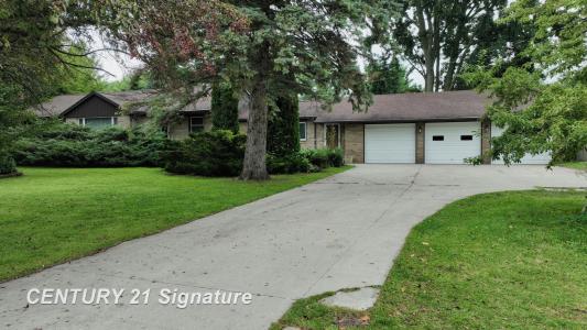 13547 Dixie, Birch Run, Michigan 48415
