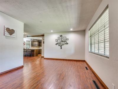1209 N Sterling Avenue, Oklahoma City, Oklahoma 73127, États-Unis