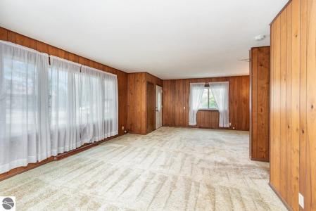 517 E Main Street, Carson City, Michigan 48811