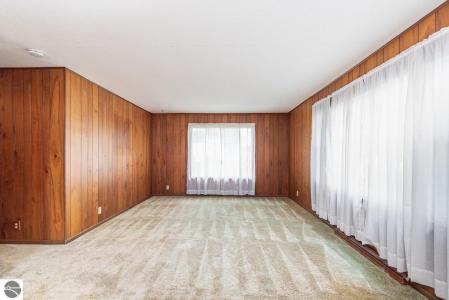 517 E Main Street, Carson City, Michigan 48811