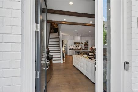 6425 Halcyon Way, Alpharetta, Georgia 30005