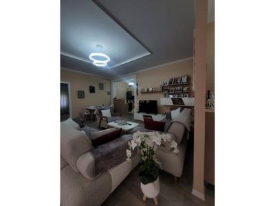 Fresku, Tirana, Albania