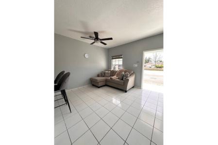 INVESTOR’S DREAM TRIPLEX IN PRIME PROSPECT LOCATION!, Spotts, Grand Cayman, Cayman Islands