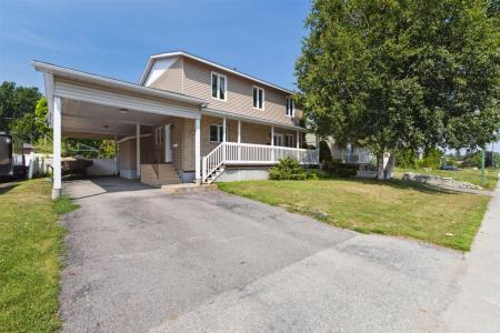 19 Rue Isabelle, Gatineau (Hull), Quebec J8Y 5G4, Kanada