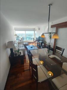 Av mariscal fco solano lopez 1482, Buceo, Montevideo 00001, Uruguay