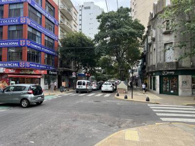 12 ESQUINA 55 9999, La Plata, GBA Sur 1900, Argentina