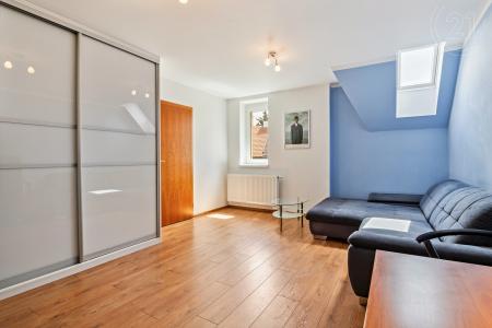 Nad Šárkou, Praha, území Hlavního města Prahy 16000, Czech Republic