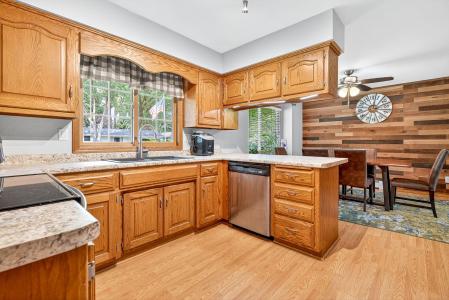 1499 Argonne Drive, Green Bay, Wisconsin 54304-2978, USA