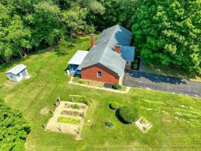146 Schultz Lane, Kingston, New York 12401, USA