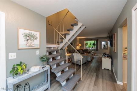 9494 Fernwood Drive, Olmsted Falls, Ohio 44138, USA