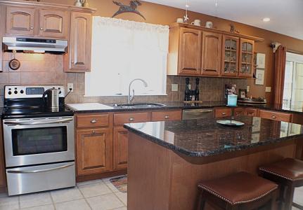 7 Kittredge Rd, North Brookfield, Massachusetts 01535, USA