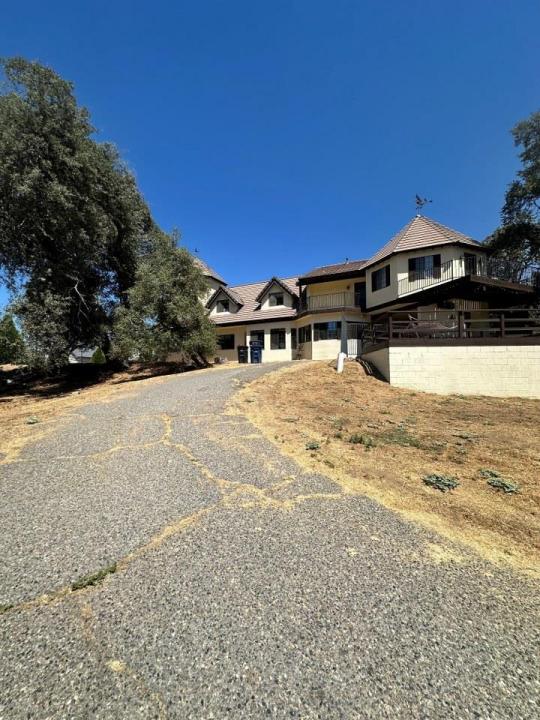40570 Griffin Drive, Oakhurst, קליפורניה 93644, ארצות הברית של אמריקה