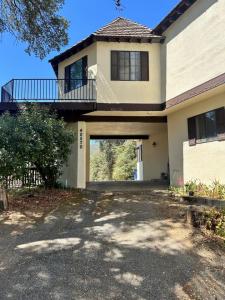 40570 Griffin Drive, Oakhurst, קליפורניה 93644, ארצות הברית של אמריקה