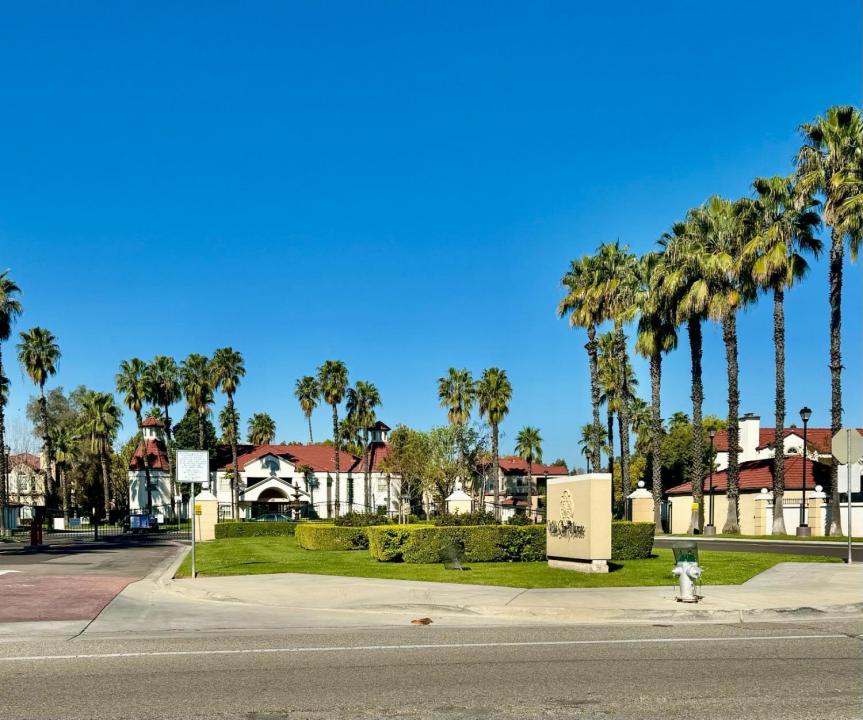 8153 N Cedar Avenue 127, Fresno, California 93720