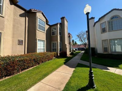 8153 N Cedar Avenue 127, Fresno, California 93720, USA