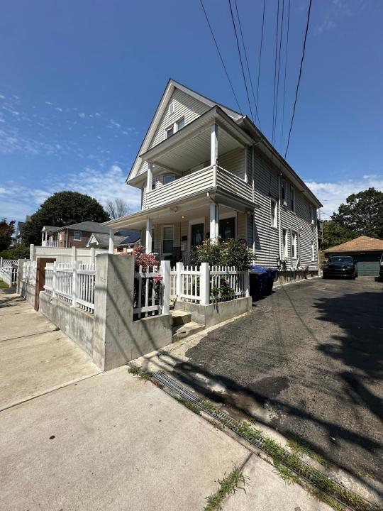 16 Charron Street 1, Bridgeport, コネティカット 06606, アメリカ合衆国