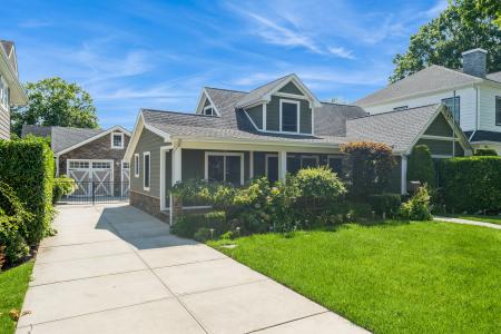 122 Cypress Street, Floral Park, Nueva York 11001, Estados Unidos