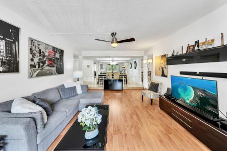 3730 Inverrary Dr #3V, Lauderhill, Florida 33319, Stati Uniti