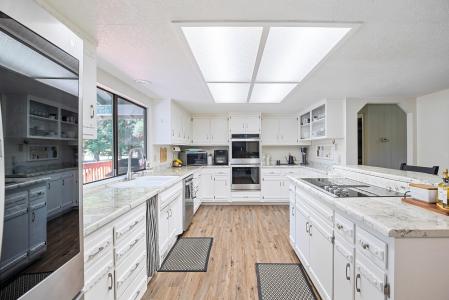 8122 New Hope Road, Grants Pass, 俄勒冈州 97527, 美国