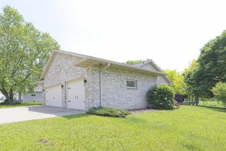 552 Meadowlark Lane, Portage, Wisconsin 53901, USA