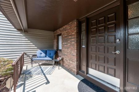 5 Pine Ridge Drive, Edison, New Jersey 08820