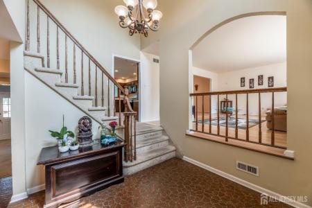 5 Pine Ridge Drive, Edison, New Jersey 08820