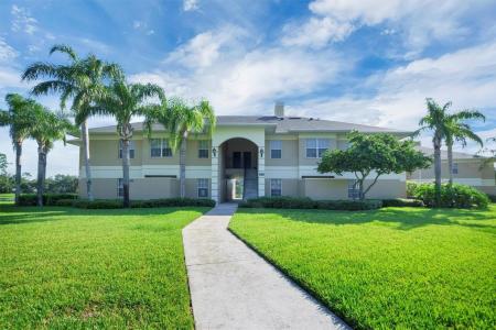 307 EAGLE POND DRIVE 307, Winter Haven, Florida 33884