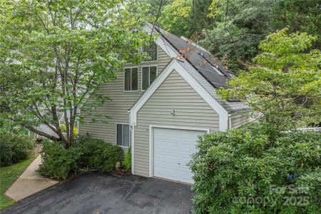 2 Stuart Circle, Asheville, NC 28804, USA
