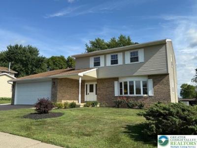 1717 Elmhurst Drive, Whitehall Twp, Pennsylvania 18052, USA