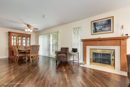 2714 Whitlock Drive, Darien, Иллинойс 60561, Соединенные Штаты
