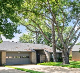 1803 Eastwood Court, Grand Prairie, Texas 75050, USA