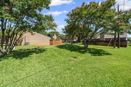 1803 Eastwood Court, Grand Prairie, Texas 75050, USA