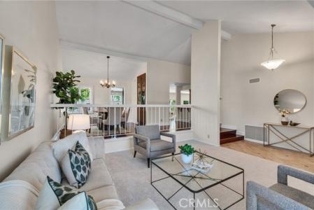 4 E Trenton, Irvine, Kalifornien 92620, USA